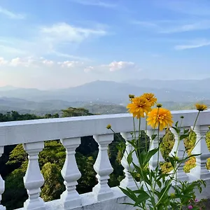Bellwood Hills & Kandy
