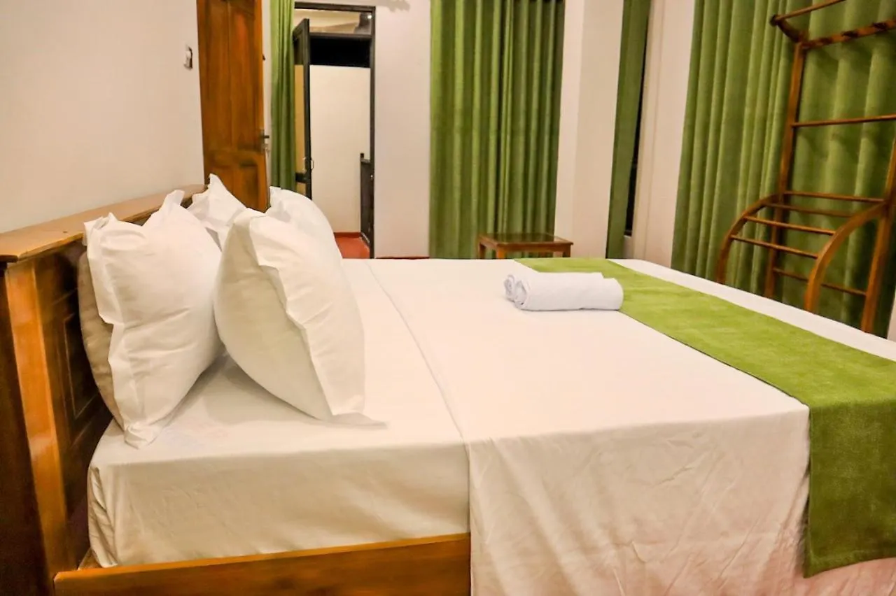 Hotel Sesali Residence Kandy